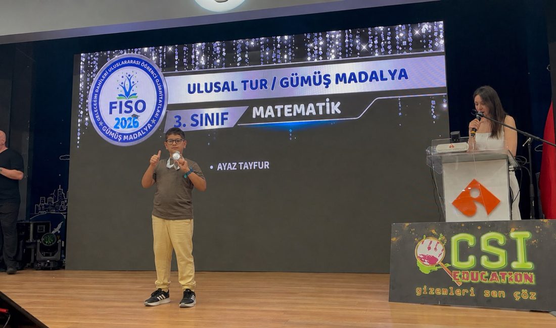 Henüz 9 yaşında ve 3. sınıf öğrencisi olan genç dahi