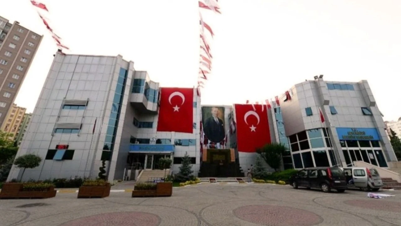 İstanbul merkezli 3 ilde dev imar operasyonu! Beylikdüzü Belediyesi çalışanları,