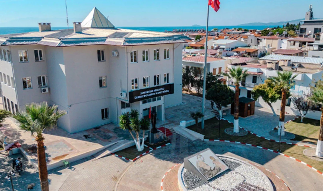 İzmir Cumhuriyet Başsavcılığı talimatıyla Seferihisar Belediyesi'ne yönelik büyük bir "rüşvet"