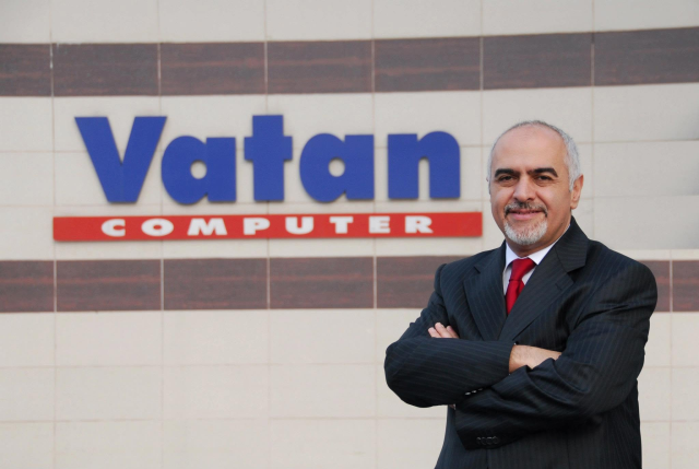 Türkiye'nin ilk bilgisayar mağazalar zinciri Vatan Bilgisayar'ın kurucusu Hasan Vatan