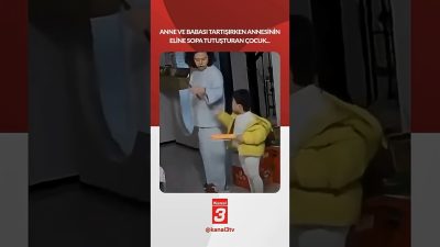 Kanal 3Cts, Temmuz 4, 2026 12:00pmURL:Embed:Anne ve babası tartışırken annesinin
