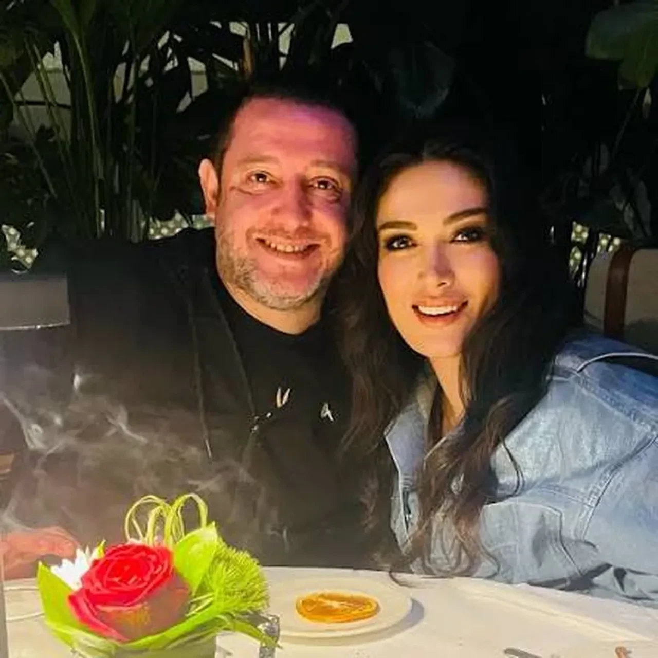 Eski milli futbolcu ve spor yorumcusu Nihat Kahveci'nin, eşi Fulya