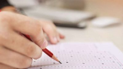 Yükseköğretim Kurumları Sınavı'nda (YKS) Alan Yeterlilik Testi (AYT) Matematik oturumunda