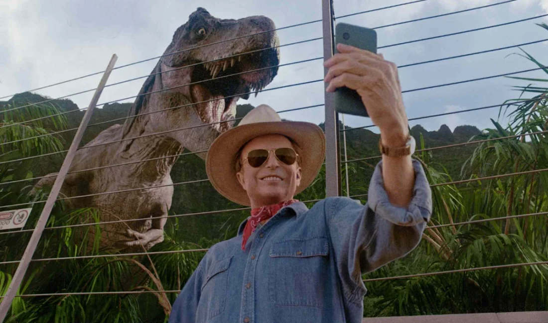 Jurassic Park filmiyle şöhret olan Sam Neill, yaşamını yitirdi.