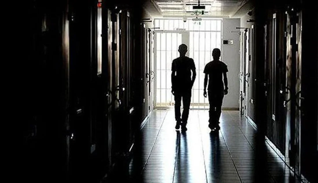 Suça sürüklenen çocuklar düzenlemesi: 15-18 yaş arasına müebbet hapis verilebilecek.