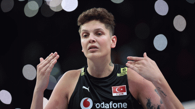 A Milli Kadın Voleybol Takımı’nın yıldız ismi Ebrar Karakurt'tan üzücü