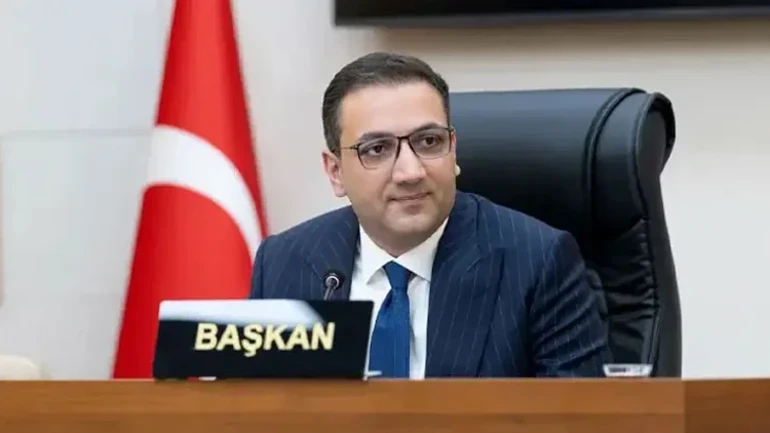 İçişleri Bakanlığı tarafından geçici tedbir kararıyla görevden uzaklaştırılan Balçova Belediye