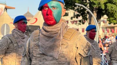 Afyonkarahisar’ın düşman işgalinden kurtuluşunun yıl dönümü dolayısıyla düzenlenen Kurtuluş Günü