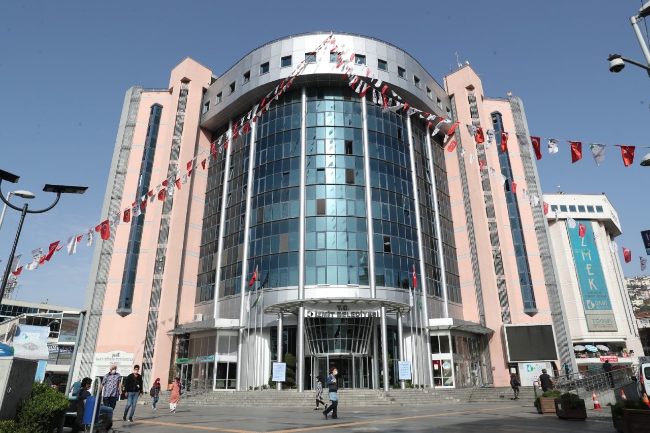 İstanbul Cumhuriyet Başsavcılığı tarafından İzmit Belediyesi’ne yönelik yürütülen yolsuzluk ve
