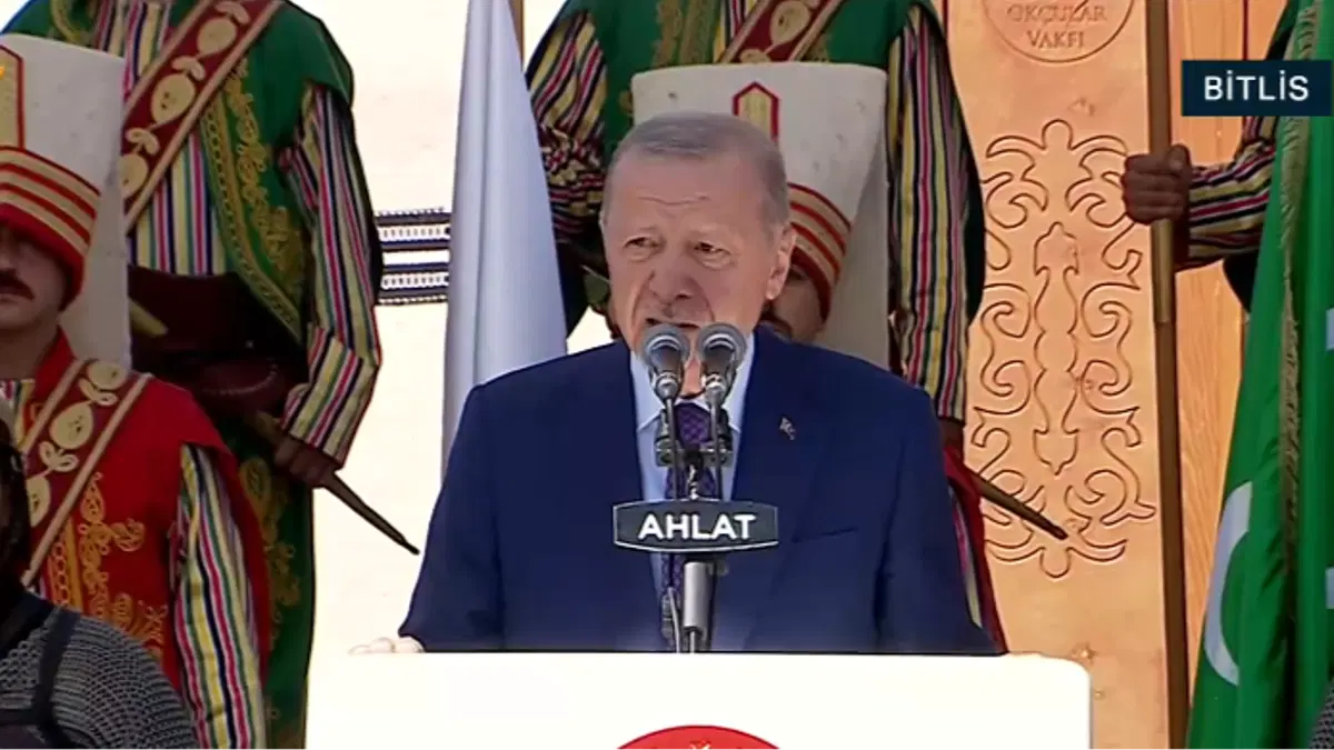 Cumhurbaşkanı Erdoğan, Malazgirt Zaferi'nin 955. yıl dönümü kapsamında Ahlat'ta önemli