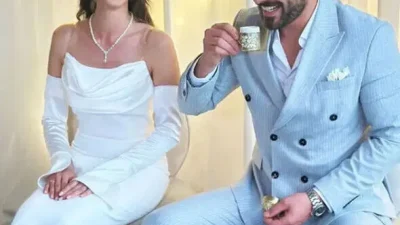 Rol aldıkları dizideki arkadaşlıkları zamanla aşka dönüşen ünlü oyuncu çift