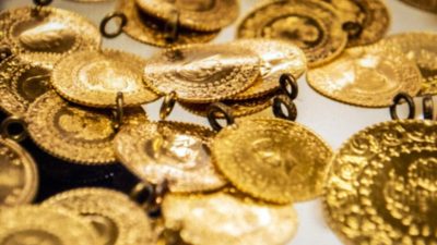 Küresel piyasalardaki hareketlilik ve döviz kurlarındaki değişimler altın fiyatlarını doğrudan