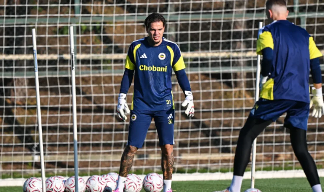 Fenerbahçe'de transfer hareketliliği devam ediyor. Geleceği belirsizliğini koruyan Ederson için