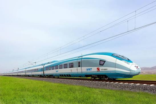 Türkiye genelinde demiryolu ağını genişletme ve yüksek hızlı tren erişimini