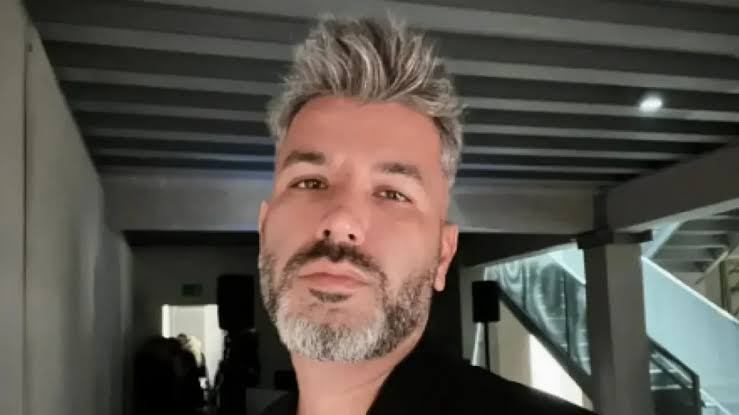 Manifest müzik grubunun kurucusu ve menajeri Tolga Akış, İstanbul Cumhuriyet
