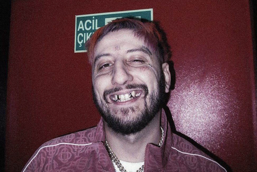 Rap müziğin popüler ismi Khontkar, İstanbul'da verdiği konseri henüz ilk