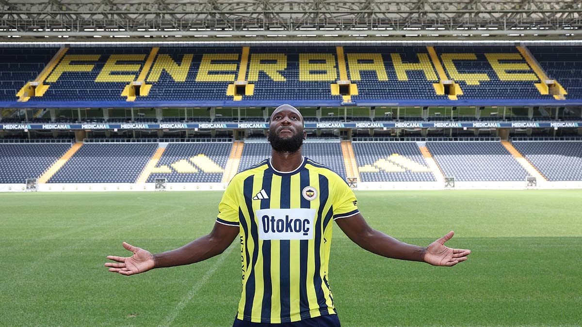 Fenerbahçe'de UEFA Şampiyonlar Ligi play-off turundaki kritik Lyon eşleşmesi öncesi