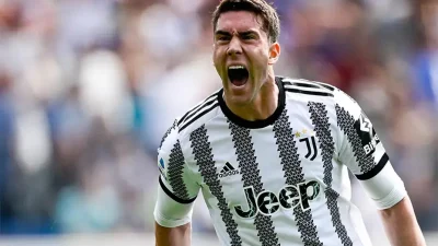 Santrfor mevkisi için transfer çalışmalarını sürdüren Beşiktaş'ta tüm gözler Dusan