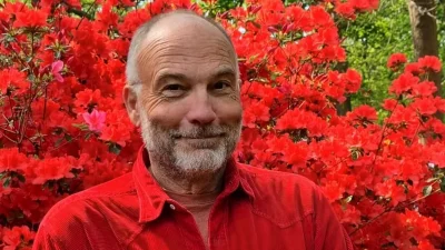 Usta oyuncu Mahir Günşiray, 2023 yılında kaybettiği eşi Claude Leon