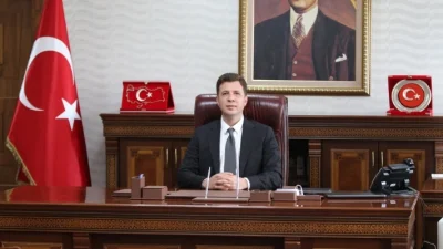 Palandöken Kaymakamı Yunus Kızılgüneş hakkında köpeğe tekme attığı ve korumasının