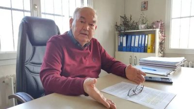 İzmir Büyükşehir Belediyesi'nin eski başkanlarından Dr. Burhan Özfatura, geçirdiği ani