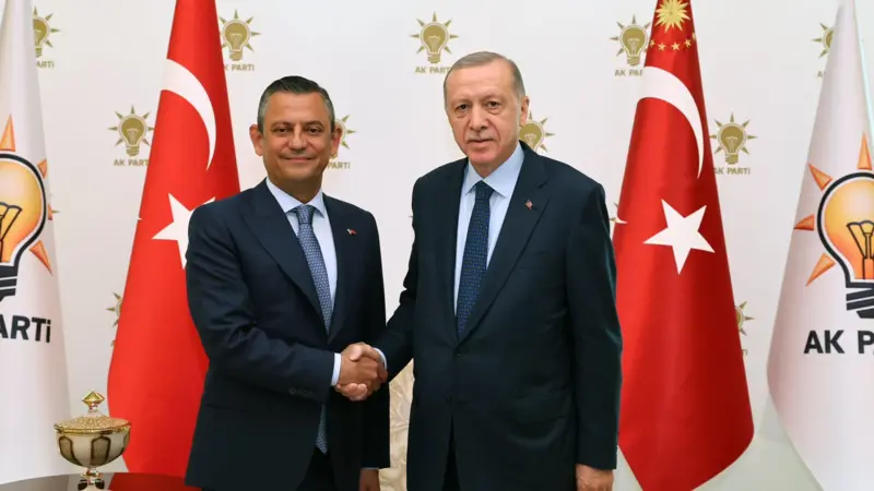 YENİ Parti Genel Başkanı Özgür Özel, Cumhurbaşkanı Recep Tayyip Erdoğan'a