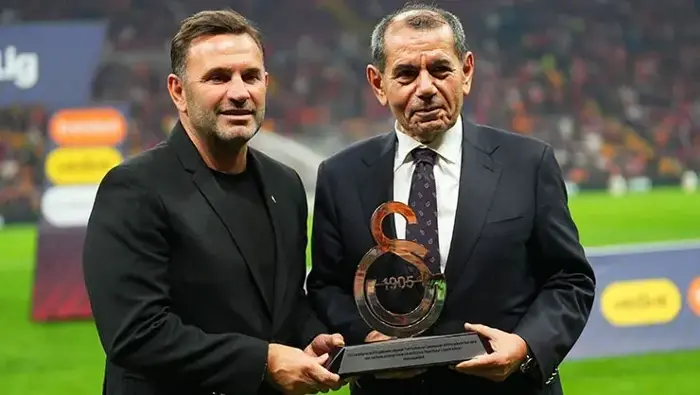 Liverpool ile sözleşmesi sezon sonunda bitecek olan dünyaca ünlü Hollandalı