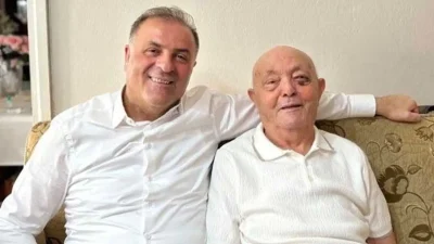 İstanbul Büyükşehir Belediyesi (İBB) Başkanvekili Nuri Aslan'ın 93 yaşındaki babası