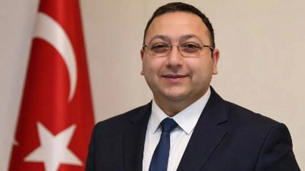 AK Parti'nin Üsküdar Belediyesi Başkan Vekili adayı Dündar Ziya Gültekin