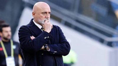 Kayserispor mağlubiyeti sonrası Mustafa Gürsel ile yollarını ayıran Esenler Erokspor'da