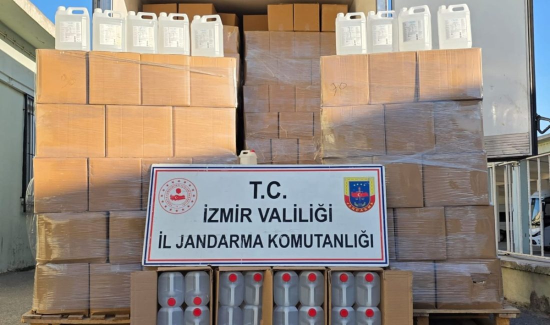 İzmir İl Jandarma Komutanlığı ekipleri, halk sağlığını tehdit eden kaçak