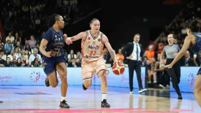 2026 FIBA Kadınlar Süper Kupa finalinde Türk derbisi heyecanı yaşandı.
