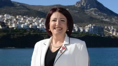 İzmir’in Karaburun ilçesi belediye başkanı İlkay Girgin Erdoğan, YENİ Parti’den