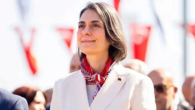 Tutuklu bulunan Üsküdar Belediye Başkanı Sinem Dedetaş hakkında ev hapsi
