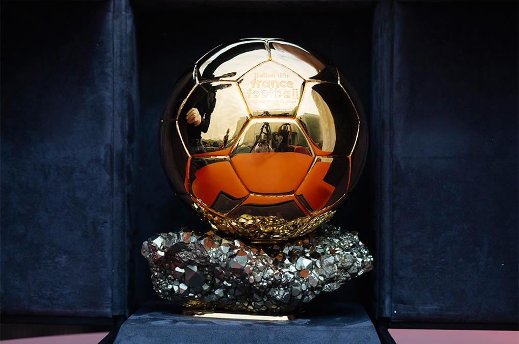 Futbol dünyasının en prestijli bireysel ödülü olan Ballon d'Or (Altın