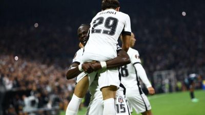 UEFA Avrupa Ligi lig aşamasının 3. haftasında Beşiktaş, İngiltere Premier