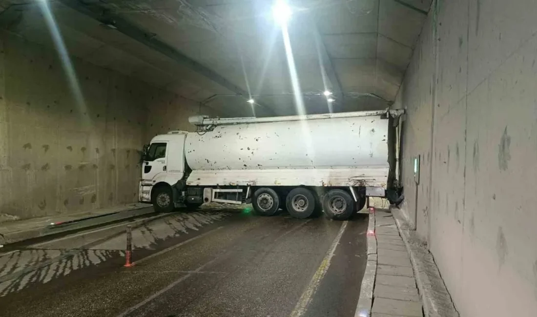 Malatya-Adıyaman kara yolu üzerindeki Erkenek Tüneli’nde kontrolden çıkan bir yakıt