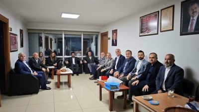 Afyonkarahisar’da vatandaşlarla yakın temasını sürdüren AK Parti teşkilatı, hemşehrilerin taleplerini