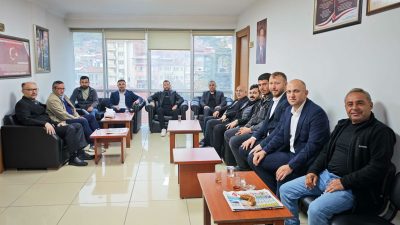 Seydi Aktaş ve ailesi, AK Parti Afyonkarahisar İl Başkanı Özgür