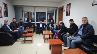 AK Parti Afyonkarahisar İl Başkanı Dr. Özgür Kavak, teşkilat mensupları