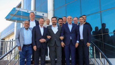 AK Parti Afyonkarahisar İl Başkanı Dr. Özgür Kavak ve yönetim