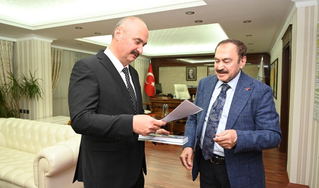 Orman ve Su İşleri eski Bakanı Prof. Dr. Veysel Eroğlu,