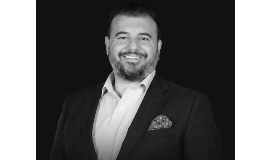 Tıp, farmakoekonomi ve sağlık politikaları alanındaki başarılarıyla tanınan Doç. Dr.