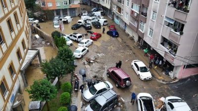 İstanbul'da son yılların en yüksek yağış rekoru kırıldı. Şiddetli sağanak