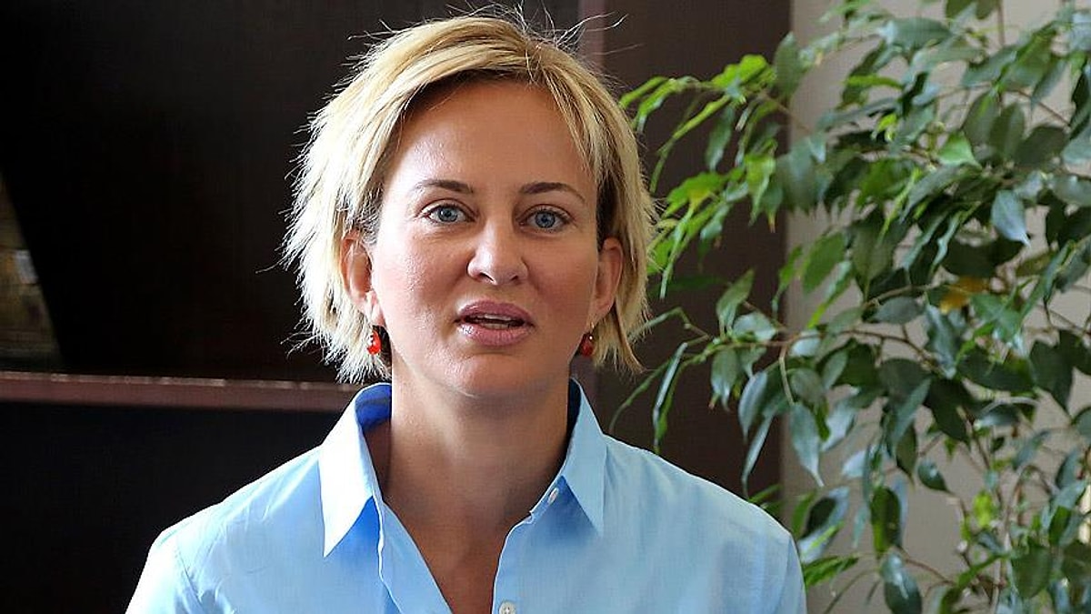 Gazeteci İsmail Saymaz’ın aktardığı son dakika haberine göre, siyasetçi ve